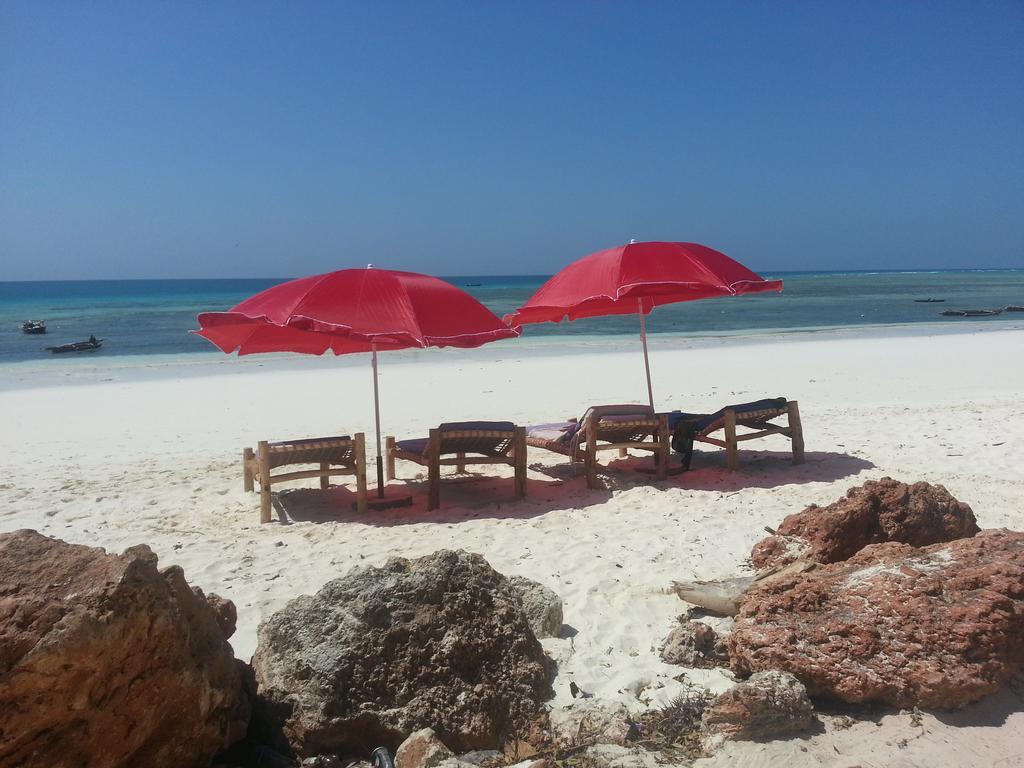 Ebony & Ivory Beach Bungalows Nungwi Dış mekan fotoğraf