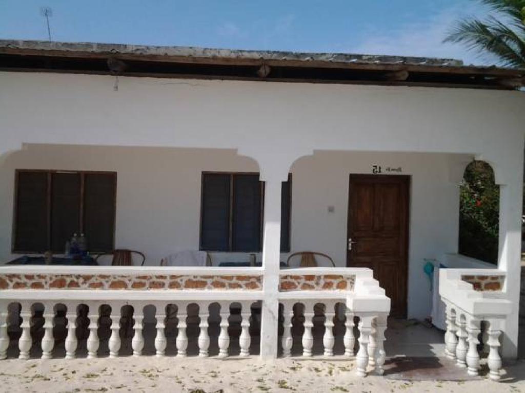 Ebony & Ivory Beach Bungalows Nungwi Dış mekan fotoğraf