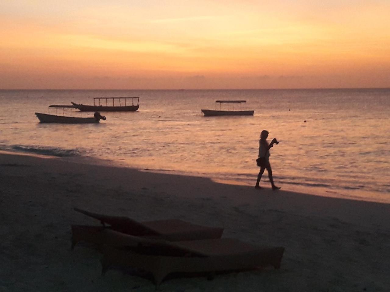 Ebony & Ivory Beach Bungalows Nungwi Dış mekan fotoğraf